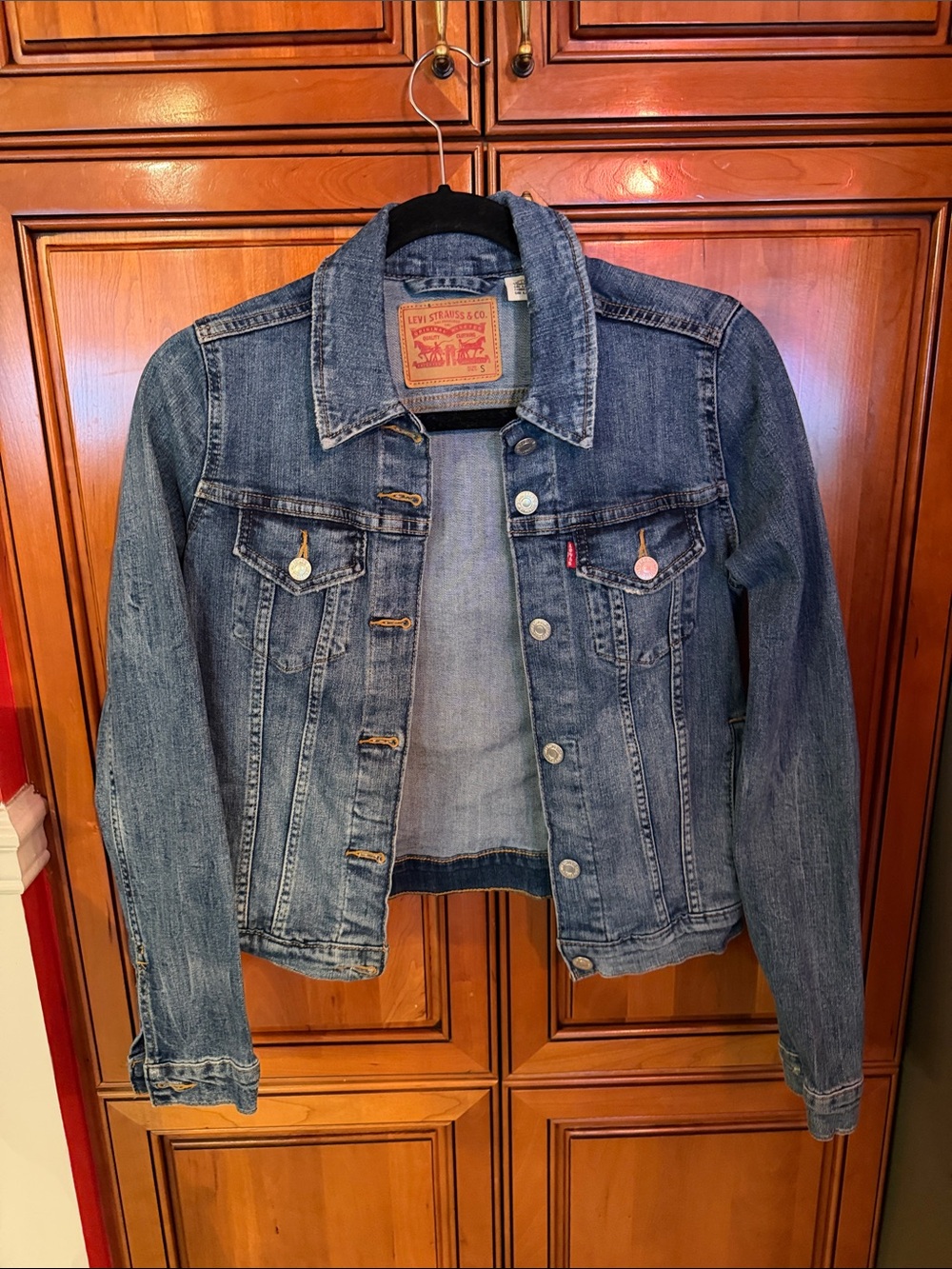 Levi's Blue Denim Trucker Jacket with Pockets woman's sml Excellent condition